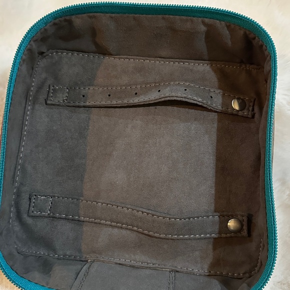 Silpada Teal and Red Patterned Jewelry Bag. NWOT - Picture 7 of 8